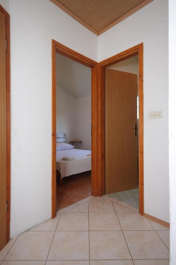 Luka  Apartments By The Sea Luka, Dugi Otok - 8182 מראה חיצוני תמונה